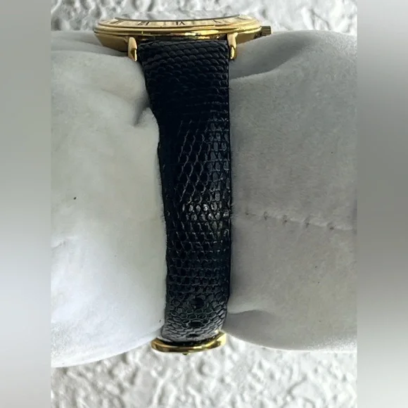 GUCCI vintage 3000.2.L Gucci ladies Watch - Picture 6 of 13